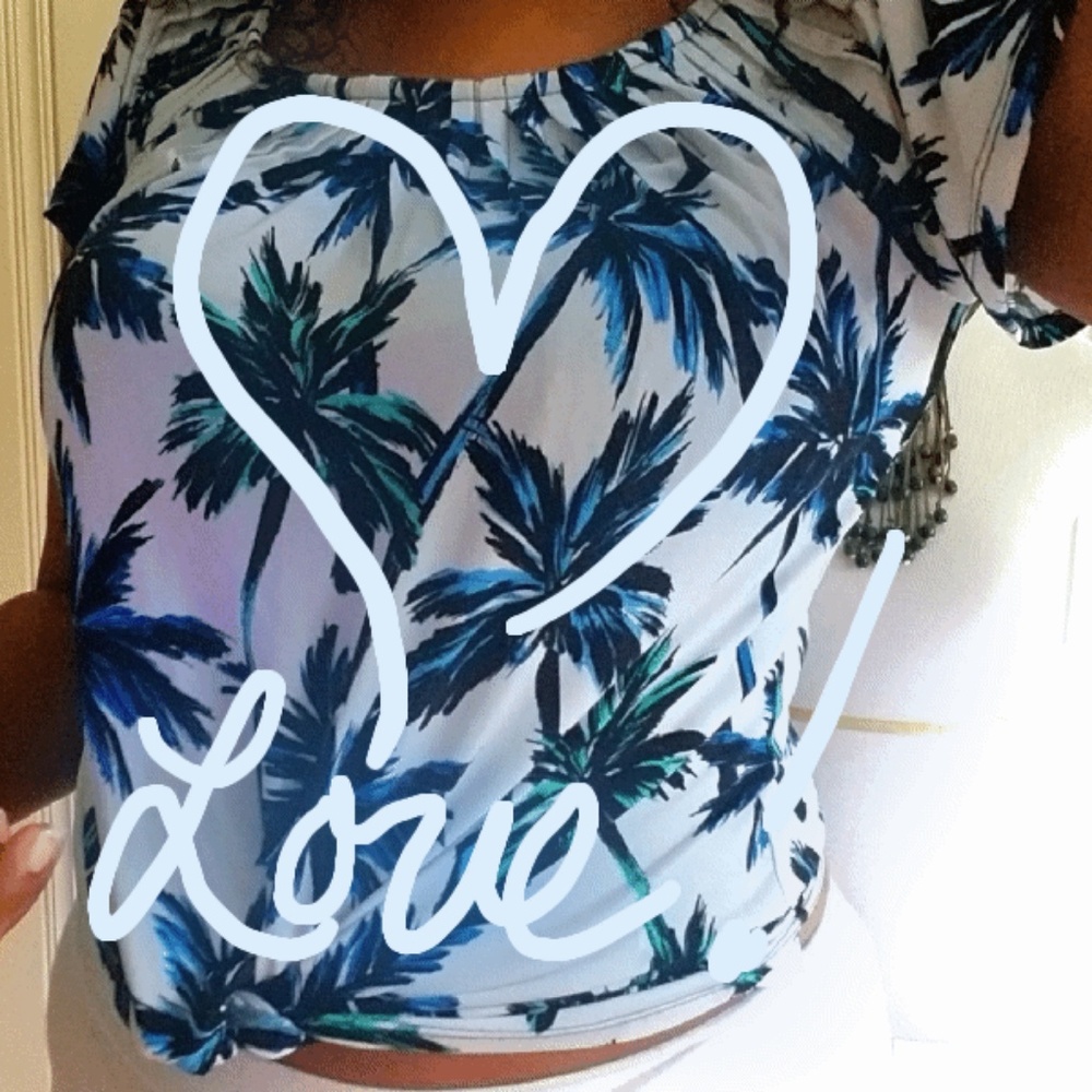 Style and Co Leafy Palm Top